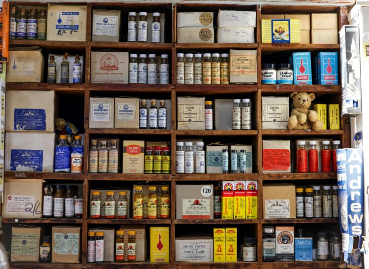 Εφημερεύοντα φαρμακεία Πρωτοχρονιά 2026, σταυρός φαρμακείου πράσινος φωτεινός